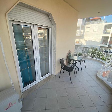 Kelesi Apartments Nea Kallikrateia Exteriör bild
