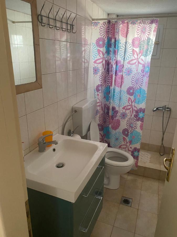 Kelesi Apartments Nea Kallikrateia Exteriör bild